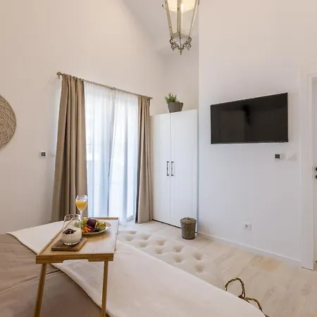 La Residenza - Heated Pool Villa