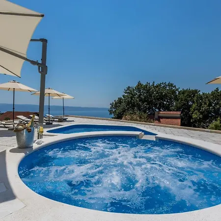 La Residenza - Heated Pool Villa Podstrana