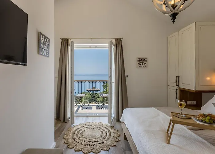 La Residenza - Heated Pool Villa *
