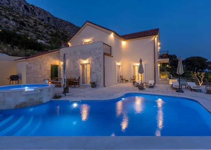La Residenza - Heated Pool Villa *