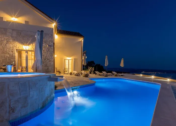 La Residenza - Heated Pool Villa *